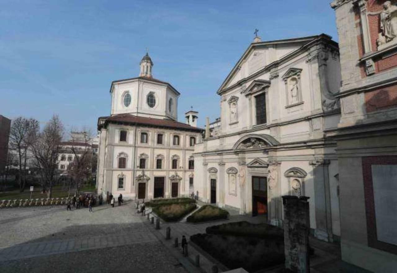 Cosy Apartment 2 Minutes From Duomo Milano Ngoại thất bức ảnh
